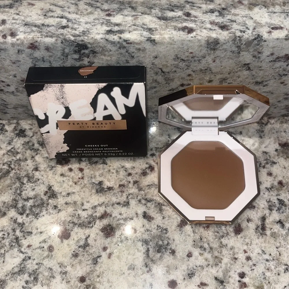 Fenty Cheeks Out Macchiato Cream Bronzer